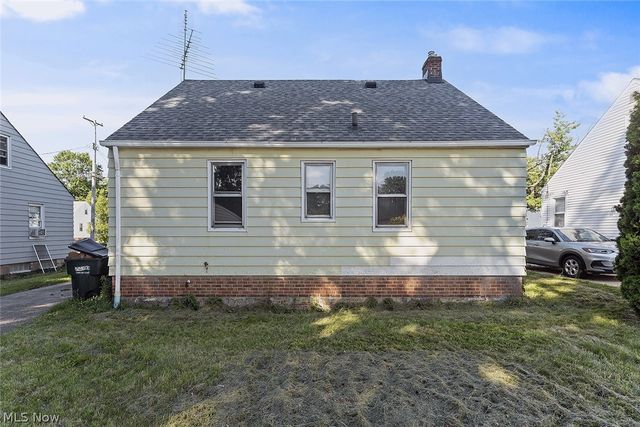 866 E 209th Street, Euclid, OH 44119