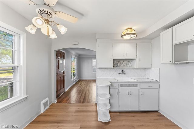 866 E 209th Street, Euclid, OH 44119