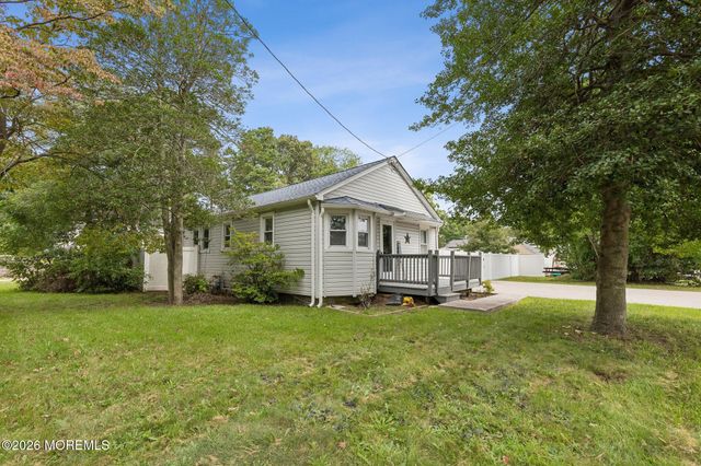 1404 Earie Way, Forked River, NJ 08731