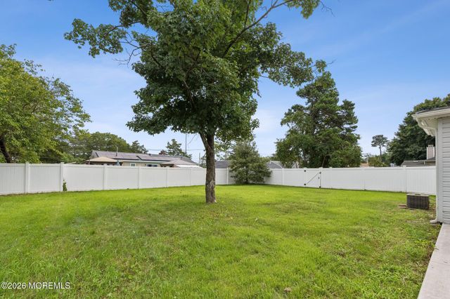 1404 Earie Way, Forked River, NJ 08731