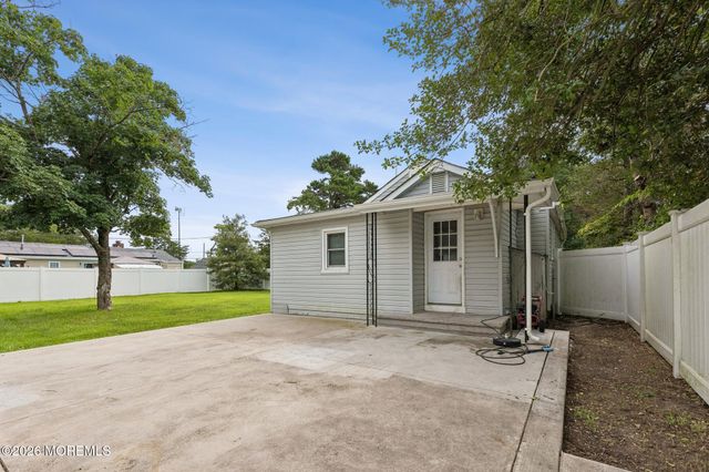 1404 Earie Way, Forked River, NJ 08731