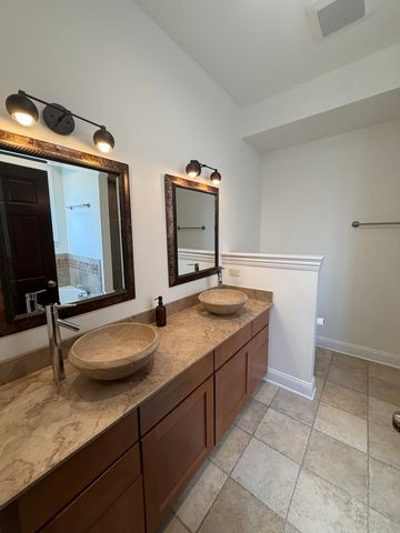 6220 S Kimbark Street 2, Chicago, IL 60637