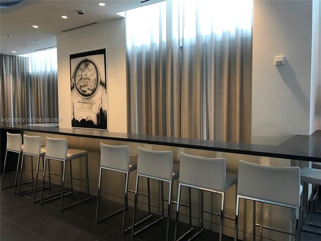 851 NE 1st Ave 207, Miami, FL 33132