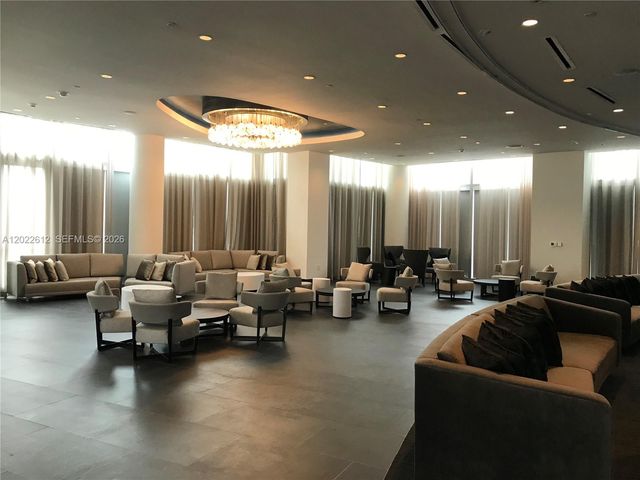 851 NE 1st Ave 207, Miami, FL 33132