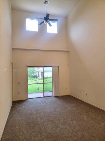 2513 Stockbridge Sq SW, Vero Beach, FL 32962