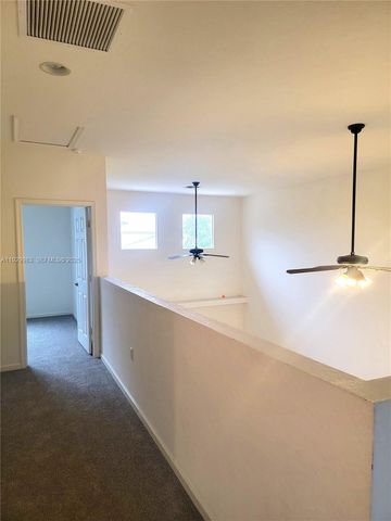 2513 Stockbridge Sq SW, Vero Beach, FL 32962