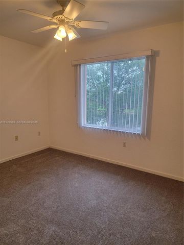 2513 Stockbridge Sq SW, Vero Beach, FL 32962