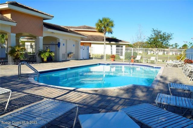 2513 Stockbridge Sq SW, Vero Beach, FL 32962