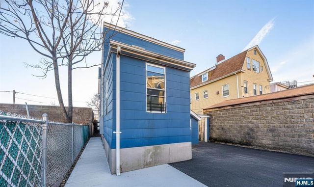 111 Scheerer Avenue, Newark, NJ 07112