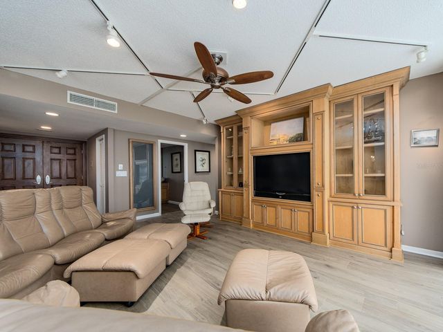 100 PIERCE STREET 1205, Clearwater, FL 33756