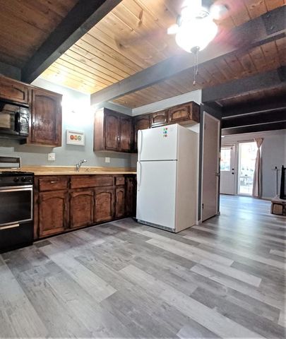 817 W Rainbow Boulevard, Big Bear, CA 92314