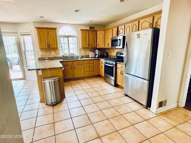 405 Lawrence Avenue, Oakhurst, NJ 07755