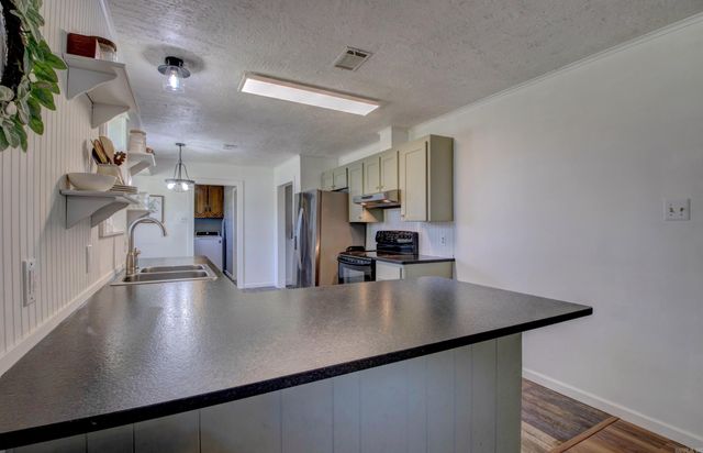 38 Country Wood Street, Cabot, AR 72023