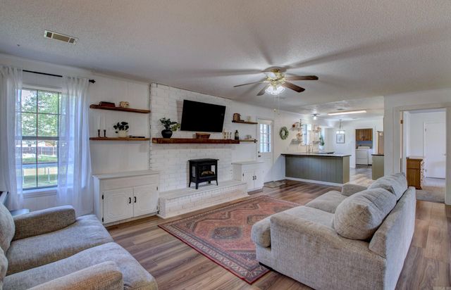 38 Country Wood Street, Cabot, AR 72023