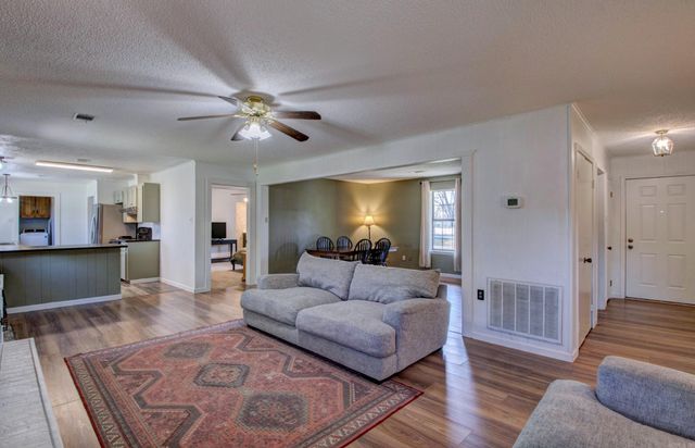 38 Country Wood Street, Cabot, AR 72023