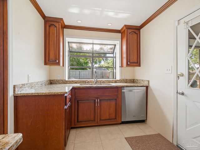 2636 Tinosa Cir, Pensacola, FL 32526
