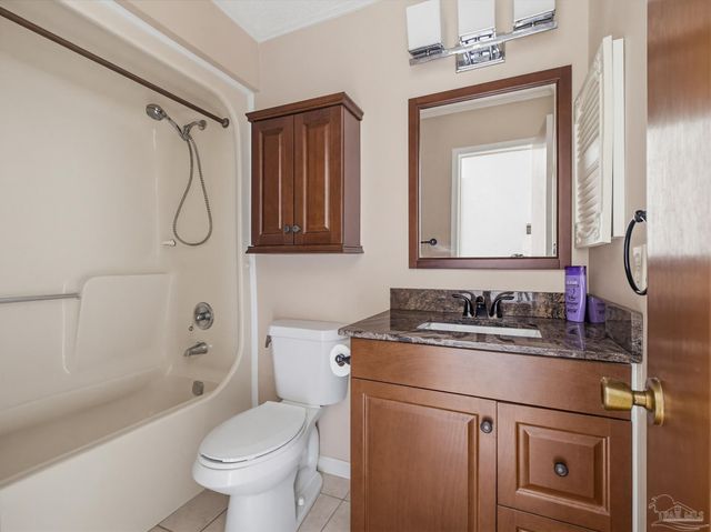 2636 Tinosa Cir, Pensacola, FL 32526
