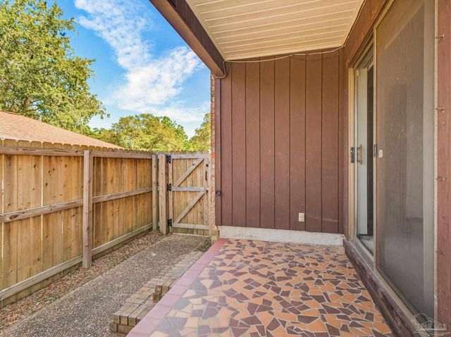 2636 Tinosa Cir, Pensacola, FL 32526