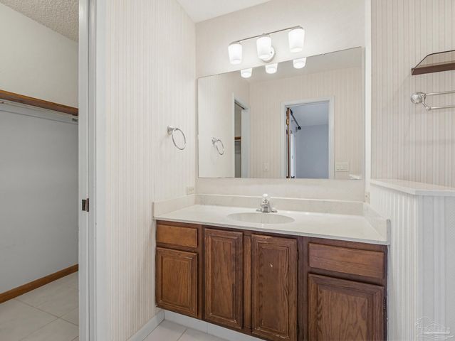 2636 Tinosa Cir, Pensacola, FL 32526