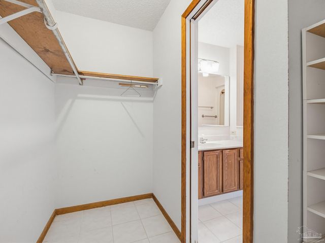2636 Tinosa Cir, Pensacola, FL 32526