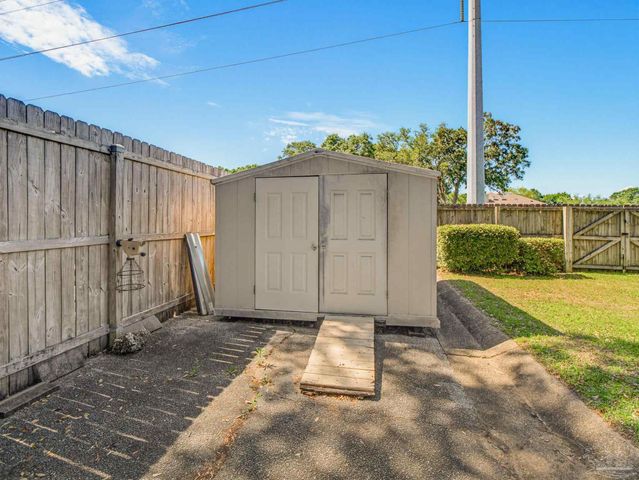 2636 Tinosa Cir, Pensacola, FL 32526