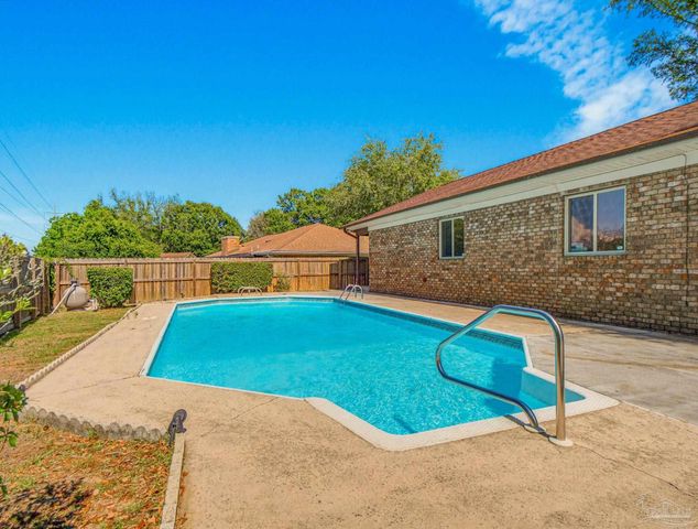 2636 Tinosa Cir, Pensacola, FL 32526