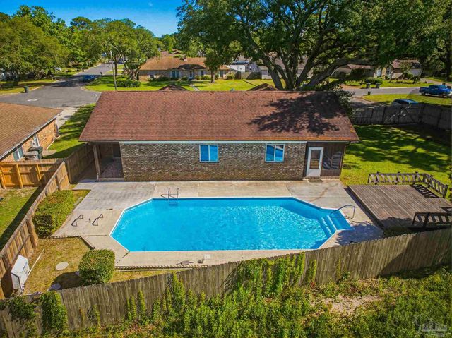 2636 Tinosa Cir, Pensacola, FL 32526