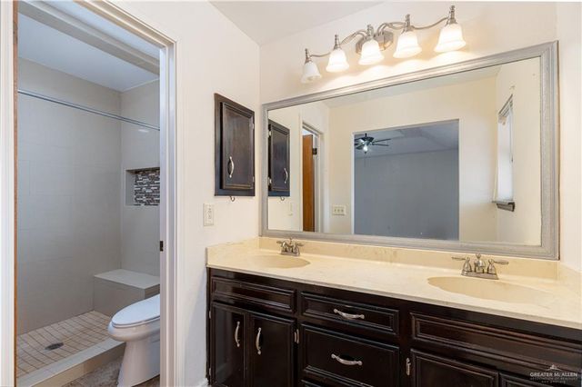 5909 N 35th Street, Mcallen, TX 78504