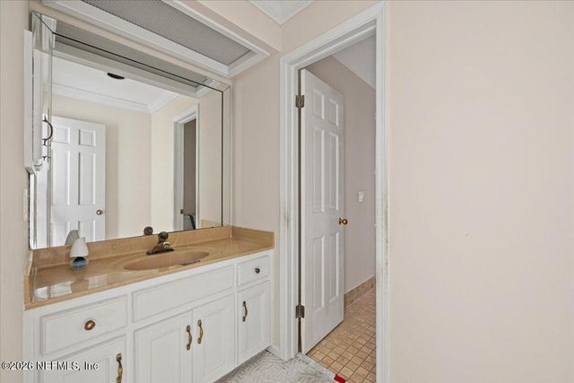 5043 MARINERS POINT Drive, Jacksonville, FL 32225