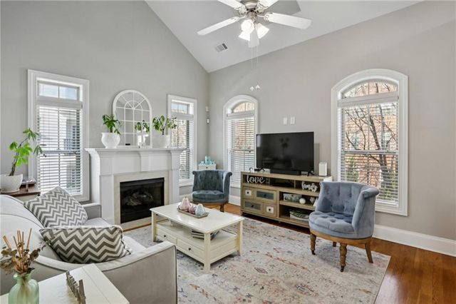 189 Le Gran Court, Atlanta, GA 30328