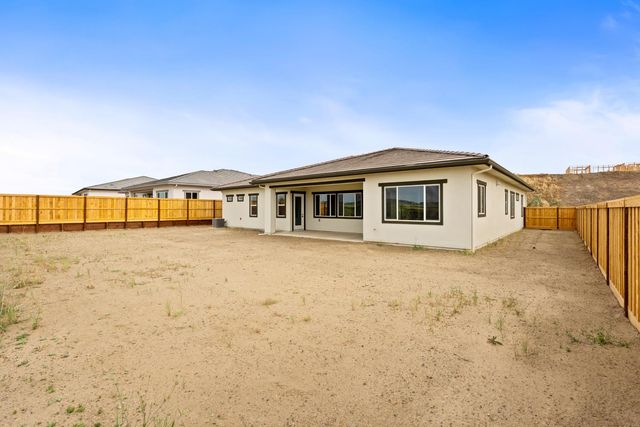 8198 Iron Creek Drive, Friant, CA 93626
