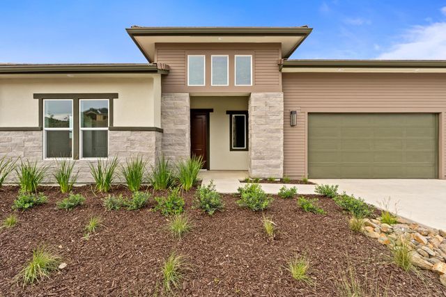 8198 Iron Creek Drive, Friant, CA 93626