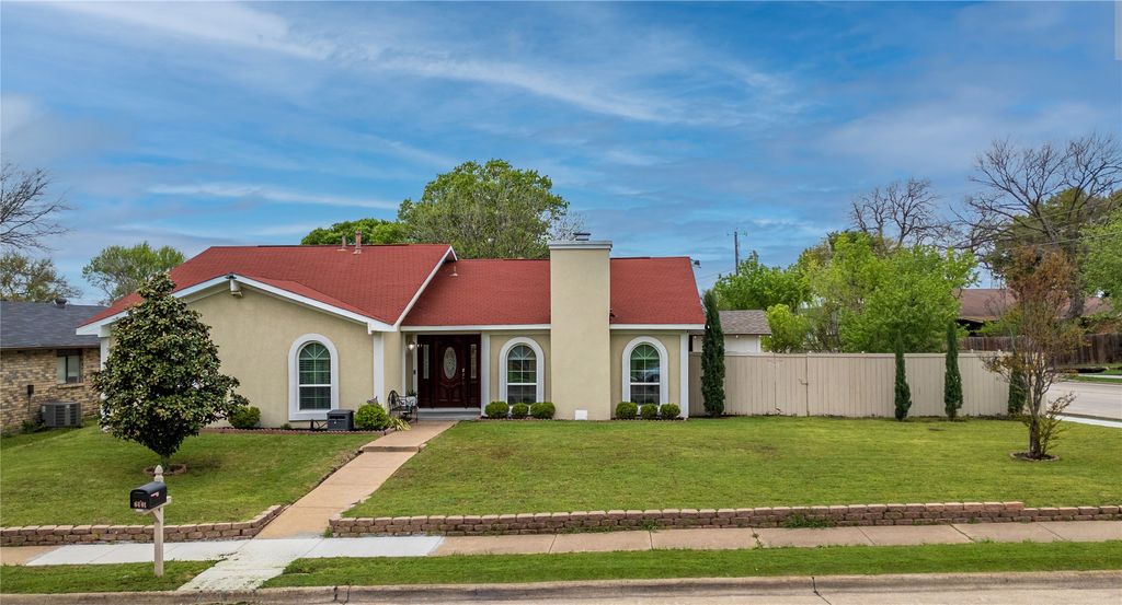 6401 Glenmoor Drive, Garland, TX 75043