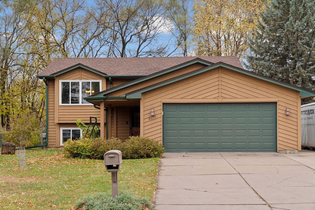 8031 Dupont Court N, Brooklyn Park, MN 55444