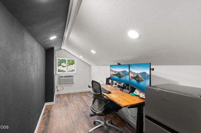 521 Sunrise Avenue, Medford, OR 97504