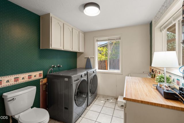 521 Sunrise Avenue, Medford, OR 97504