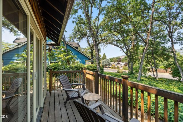 521 Sunrise Avenue, Medford, OR 97504