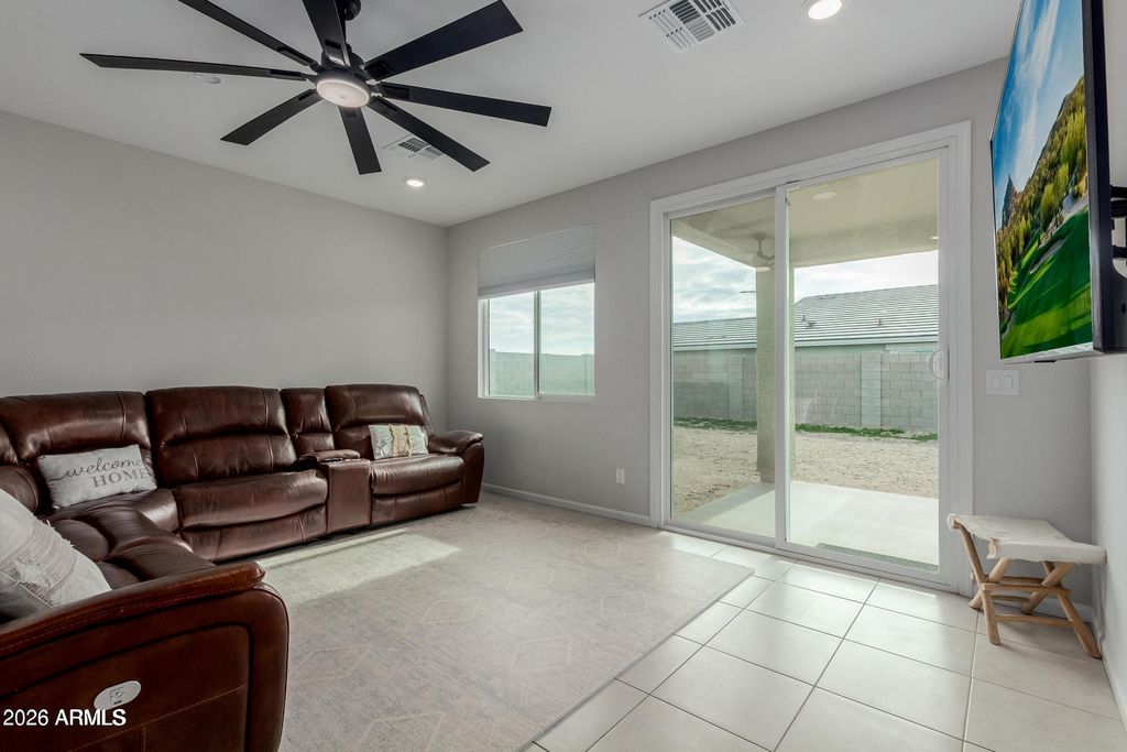 24529 W MOHAVE Street, Buckeye, AZ 85326 — photo 2