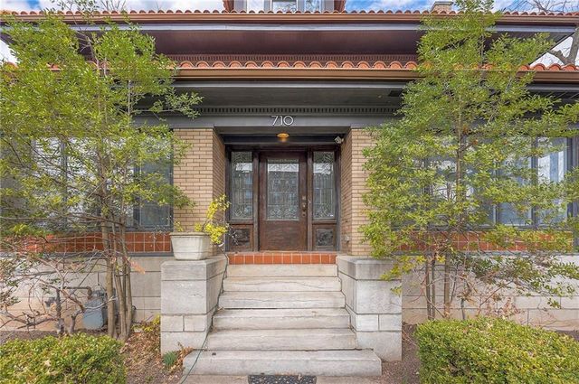 710 E Armour Boulevard, Kansas City, MO 64109