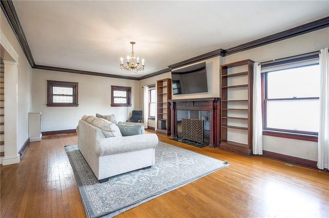 710 E Armour Boulevard, Kansas City, MO 64109