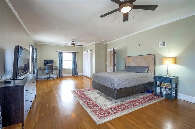 710 E Armour Boulevard, Kansas City, MO 64109