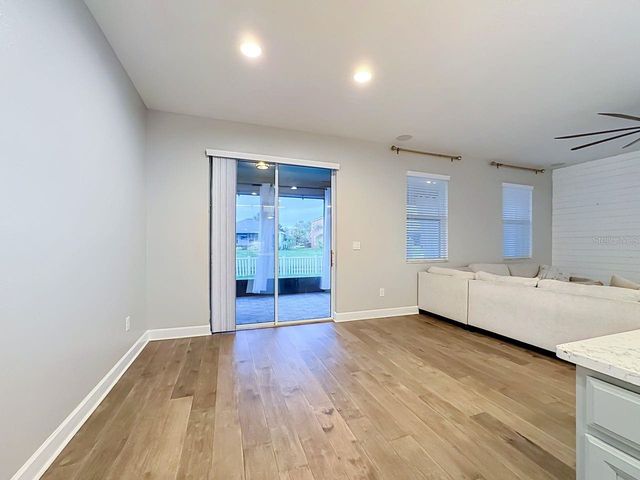 10445 FLAGSTAFF FALLS AVENUE, Riverview, FL 33578