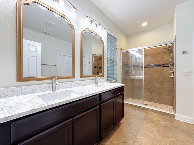 10445 FLAGSTAFF FALLS AVENUE, Riverview, FL 33578