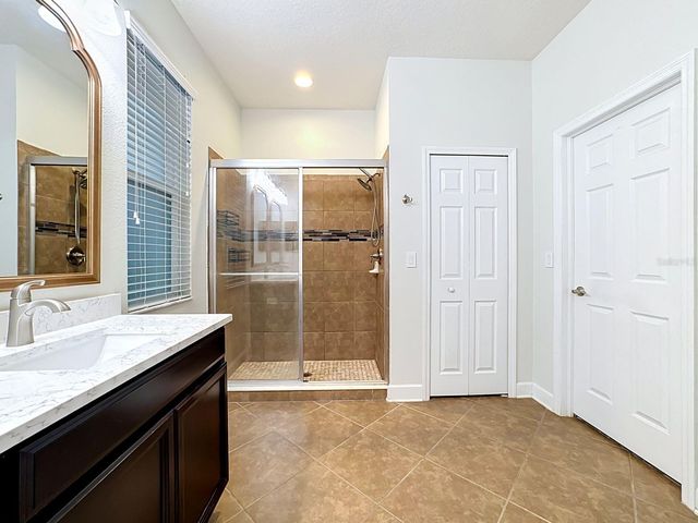 10445 FLAGSTAFF FALLS AVENUE, Riverview, FL 33578