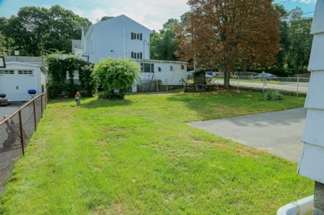 2641 North Main Street, Fall River, MA 02720