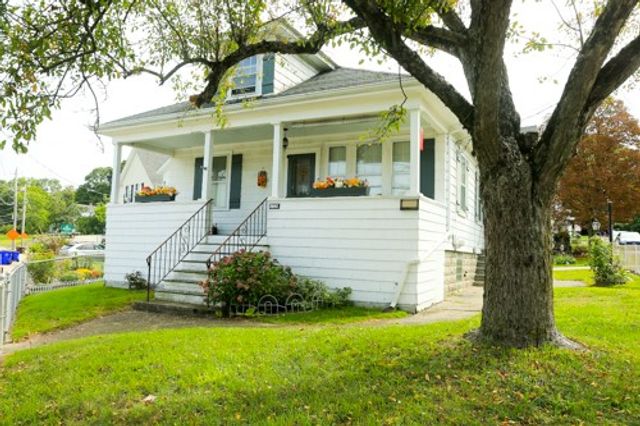 2641 North Main Street, Fall River, MA 02720
