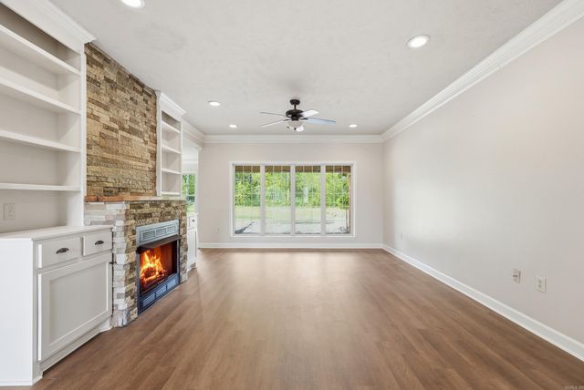 3660 Irby Dr, Conway, AR 72034