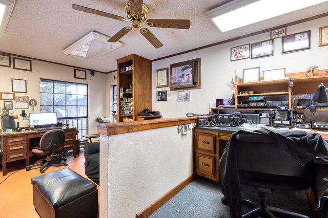 518 W Prairie Lea ST, Lockhart, TX 78644