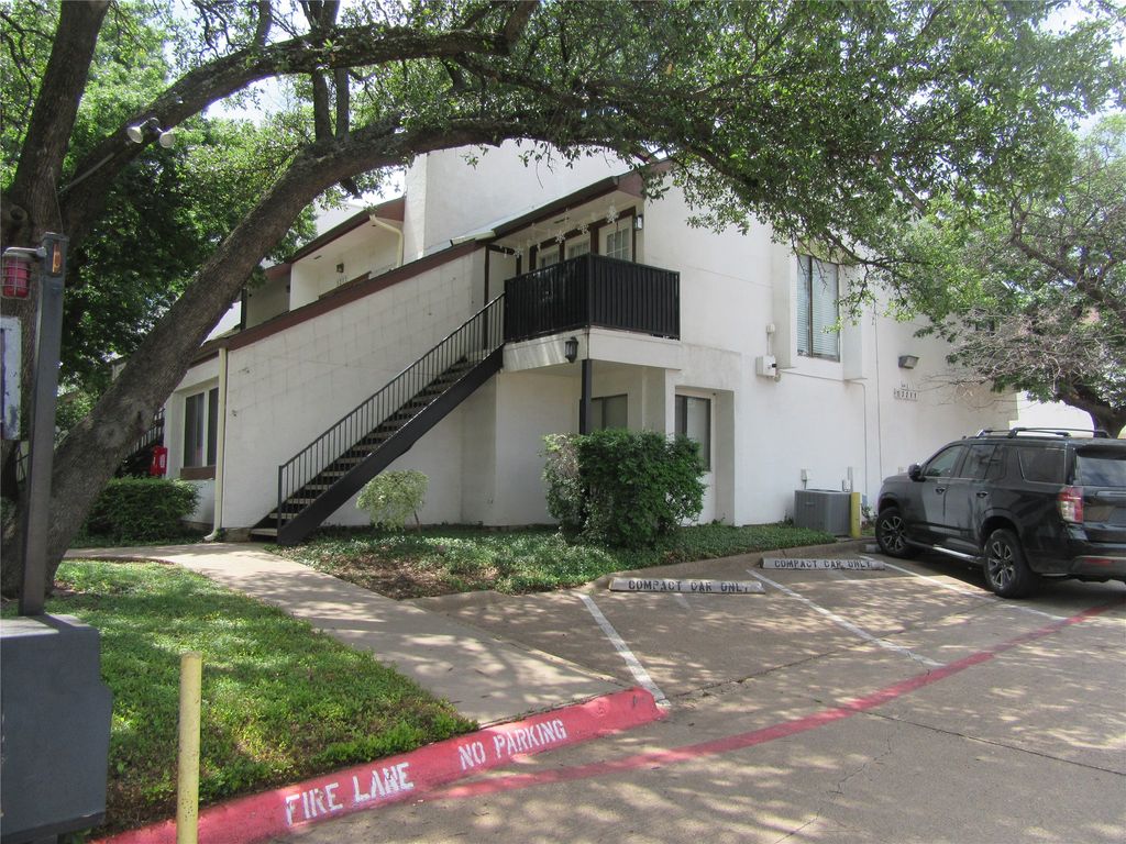 13211 Emily Road 1211, Dallas, TX 75240