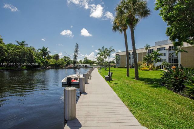 2970 NE 16th Ave 208, Oakland Park, FL 33334